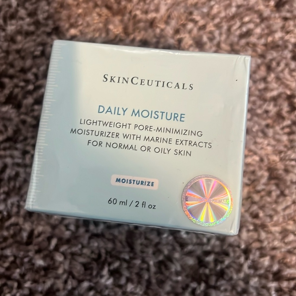Skinceuouticals Daily Moisture Face Moisturizer for Normal to Oily Skin,…